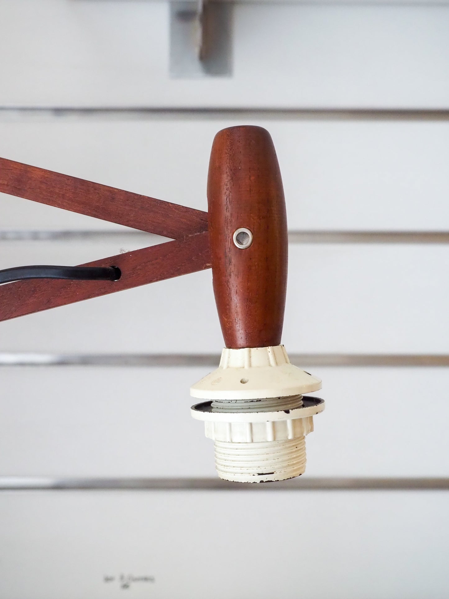 Lampe accordéon scandinave en bois