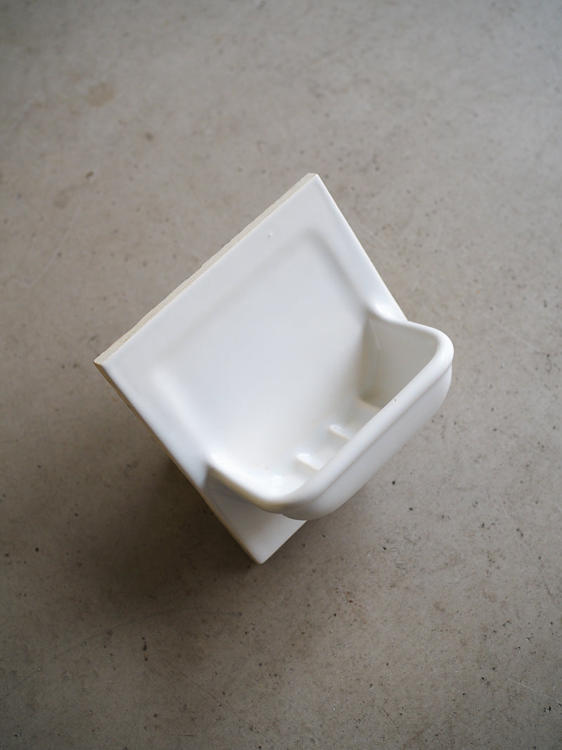 Carreau de Carrelage Vintage Blanc avec Porte-Savon Intégré – 15 x 15 cm