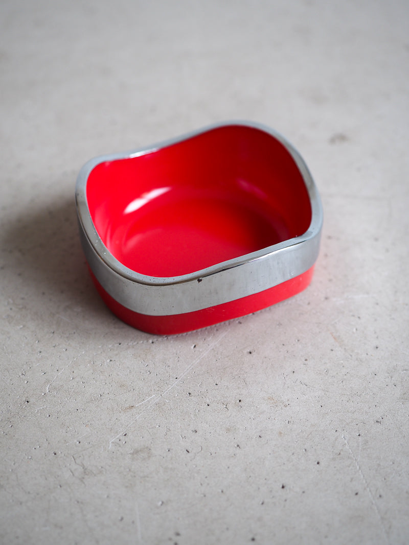 Cendrier rouge Yax vintage