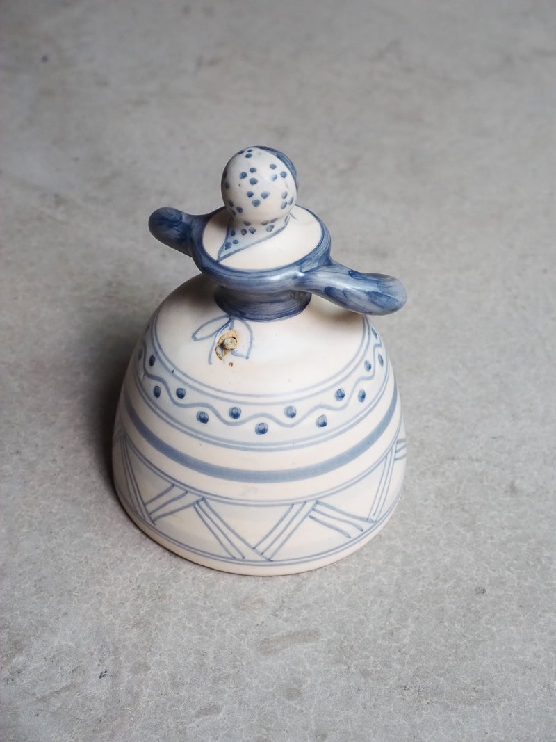 Cloche en céramique – Talavera – Statuette de paysanne