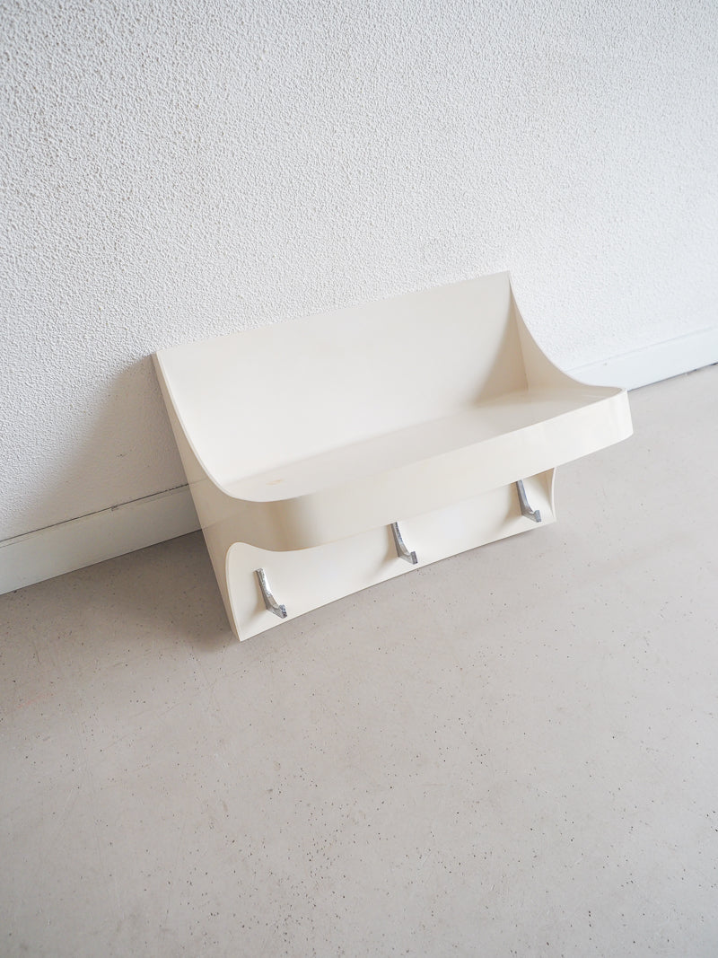 Étagère à crochets en plastique vintage