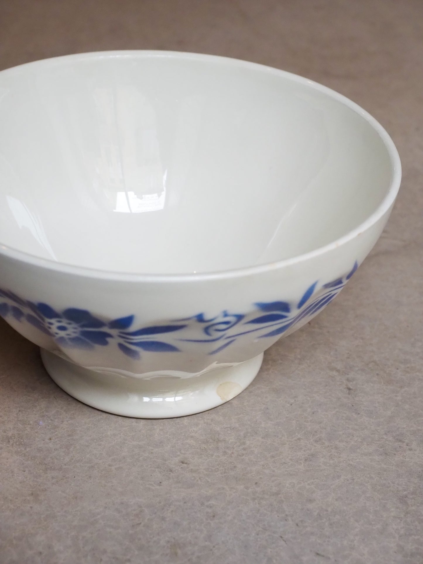 Très grand bol ancien à fleurs bleues ou petit saladier