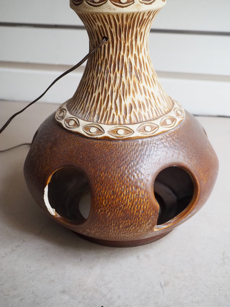 Grande lampe de sol en céramique – Bay west Germany