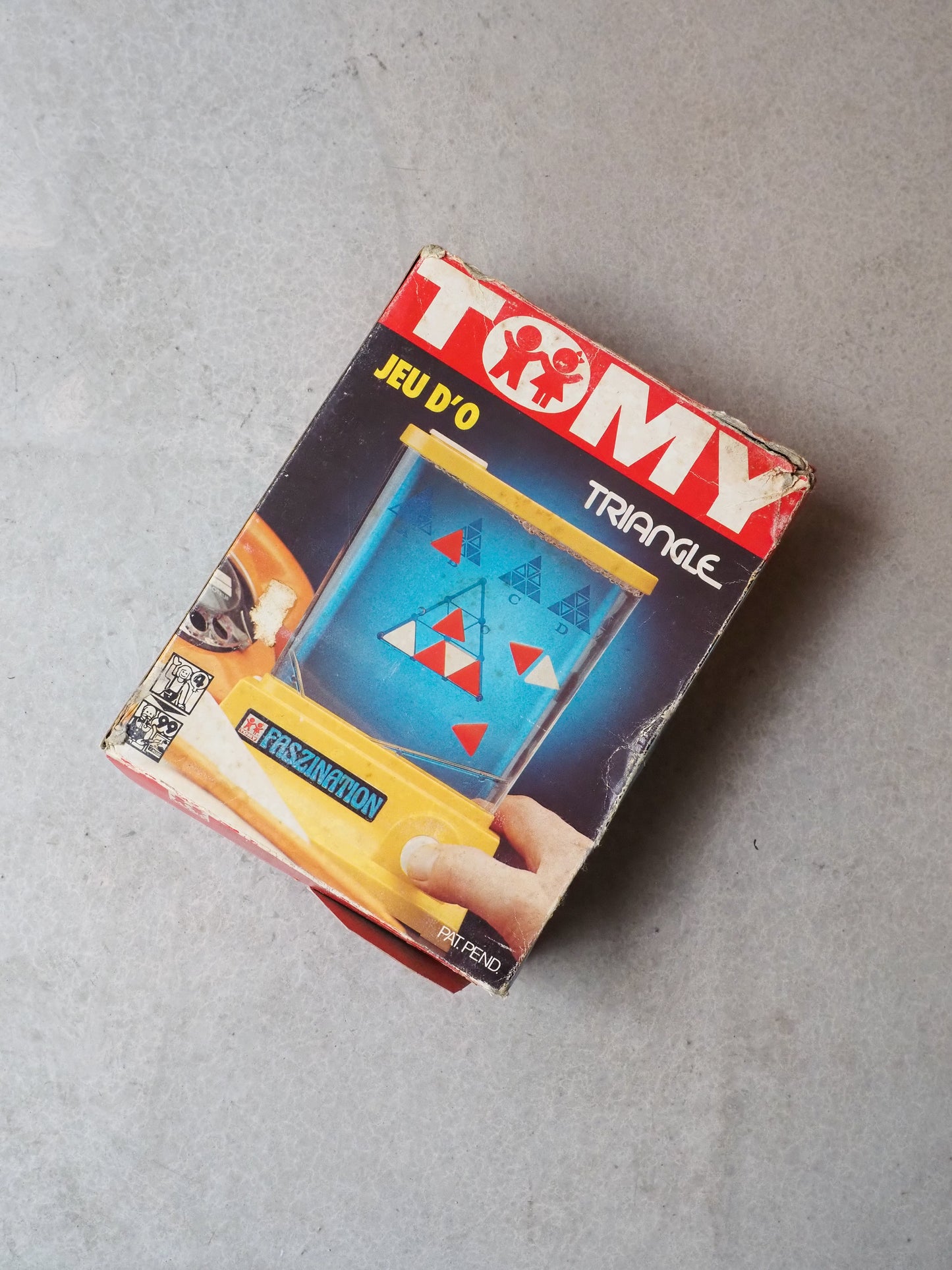 Jeu vintage Tomy - collection Jeu d'O - Triangle