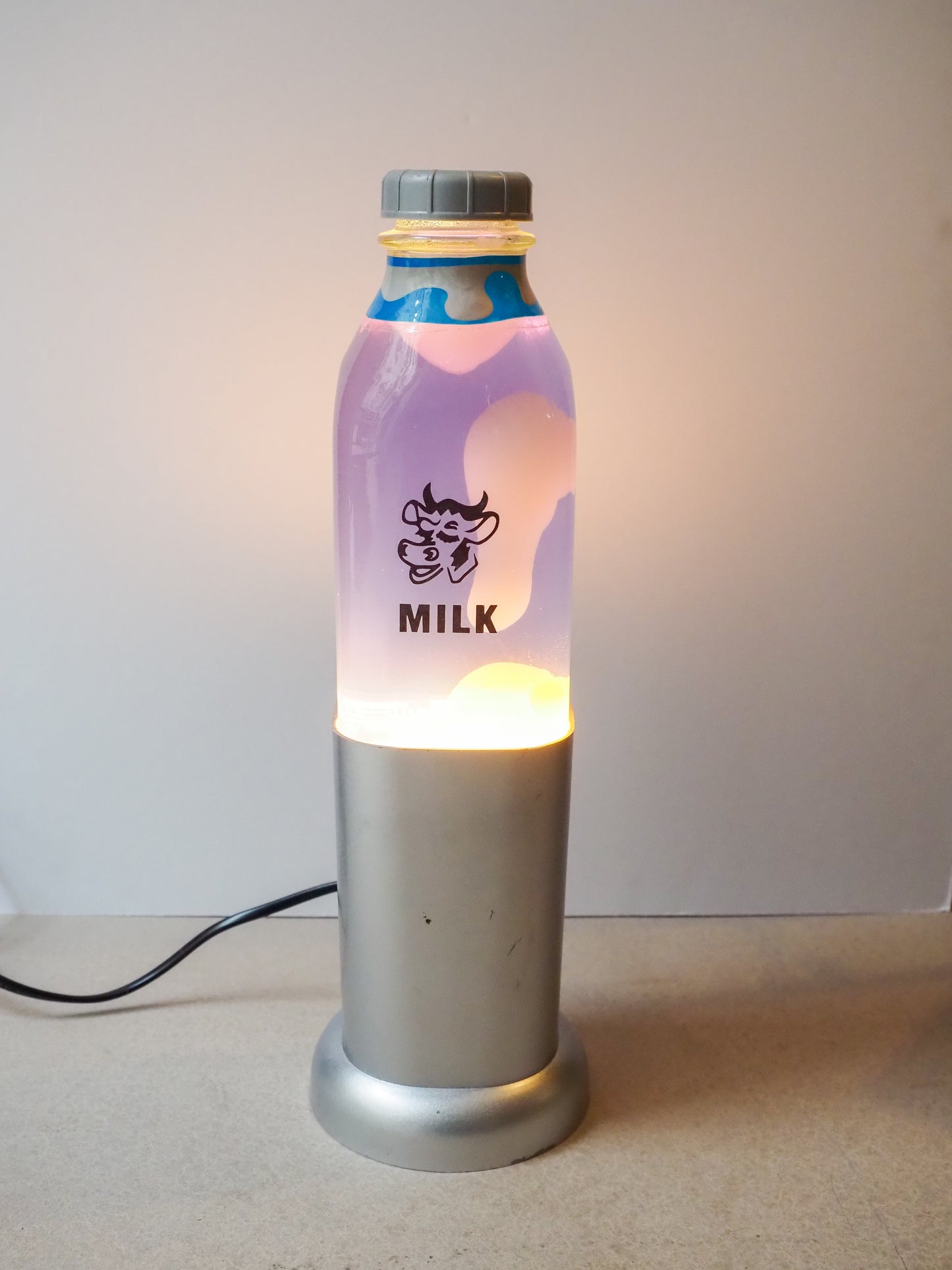 Lampe à lave bouteille de lait MILK