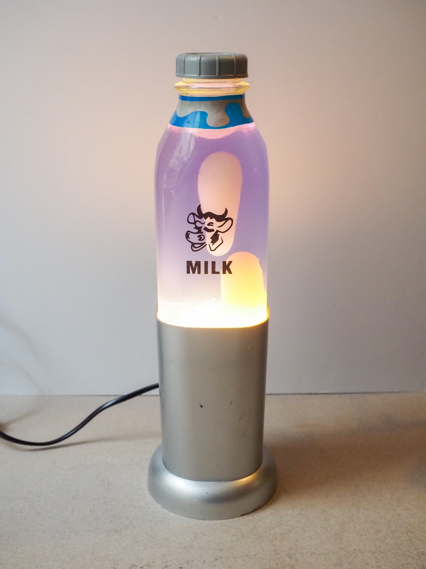 Lampe à lave bouteille de lait MILK