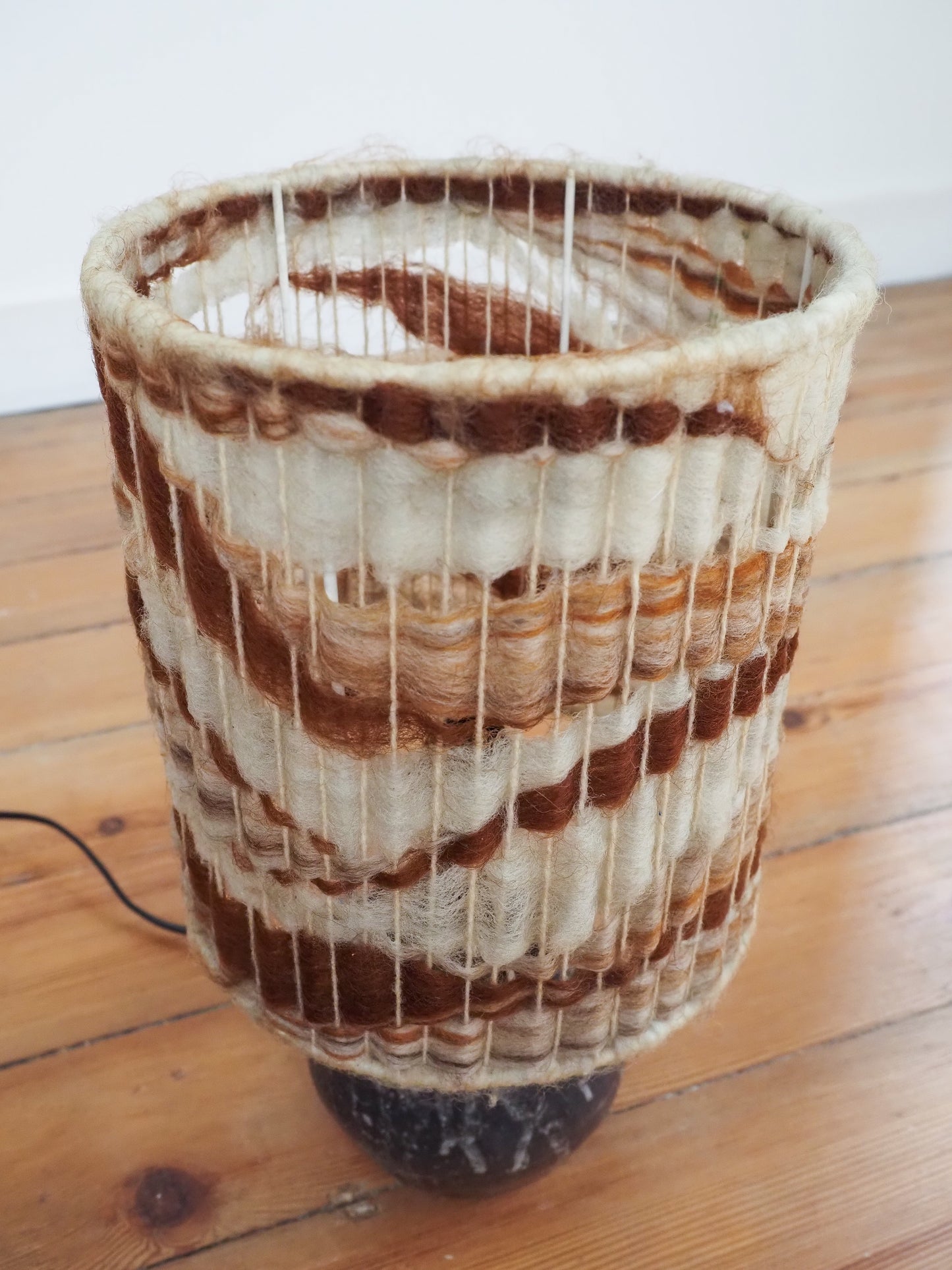 🍂 Lampe en Céramique Artisanale - abat-jour en laine vintage