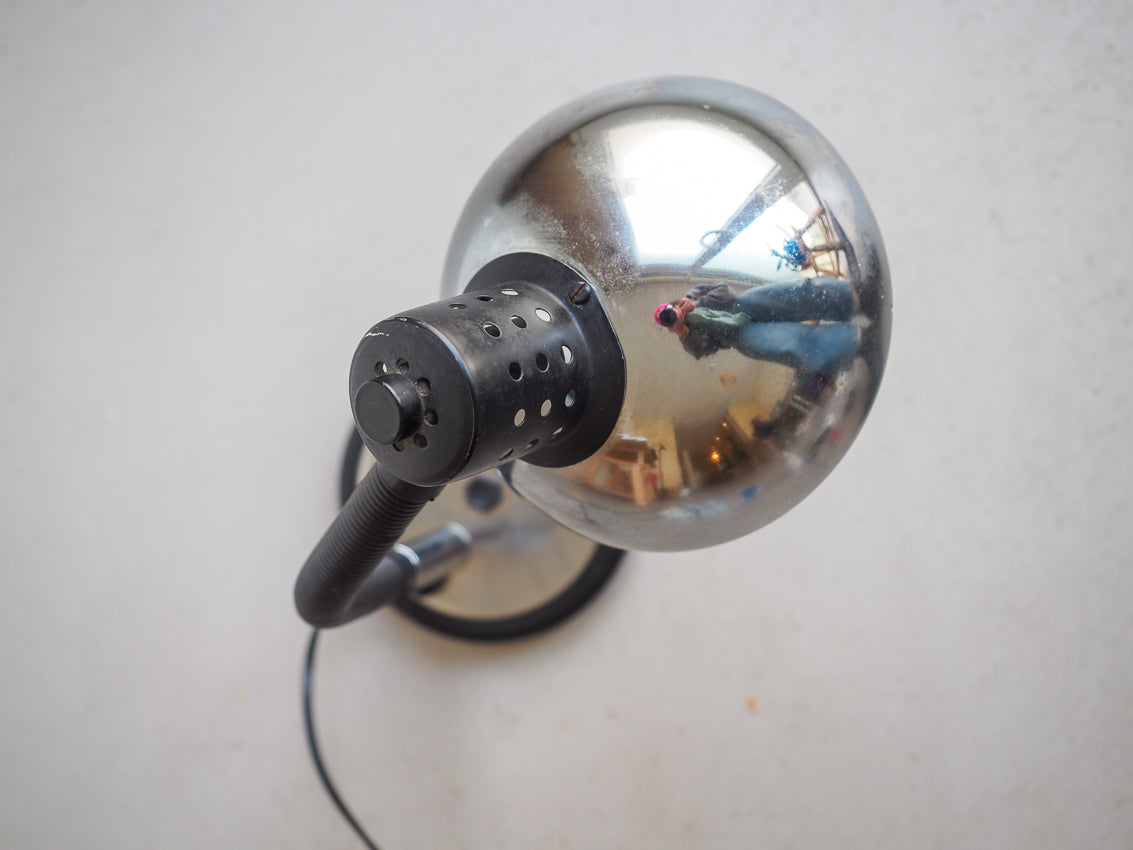 Lampe de bureau chromée Aluminor