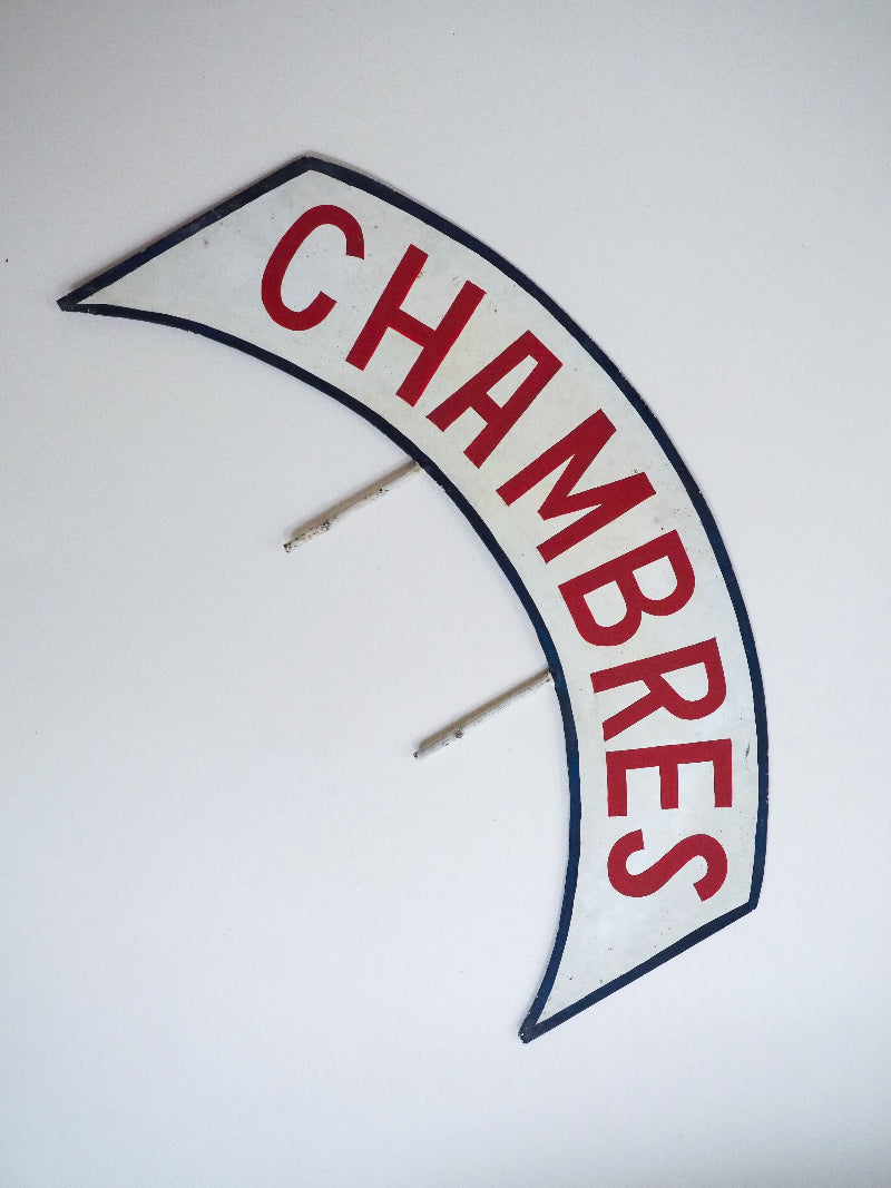 Ancienne enseigne métallique peinte à la main – "Chambres"