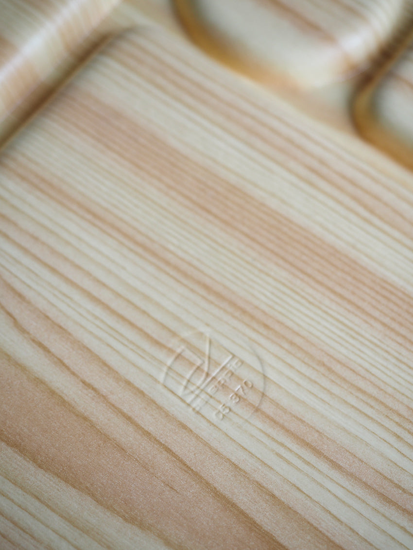 Plateau repas Caleppio plastique moulé imitation bois