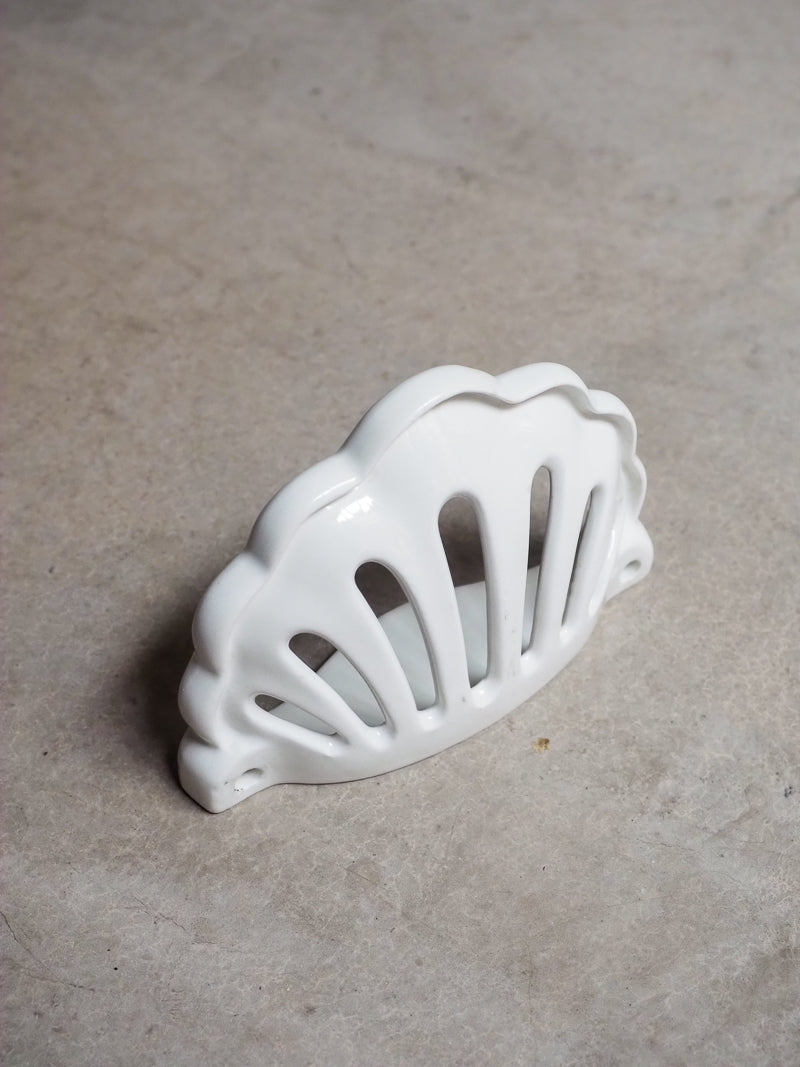 Porte-savon vintage en céramique – Forme de coquillage