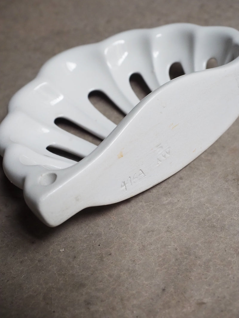Porte-savon vintage en céramique – Forme de coquillage