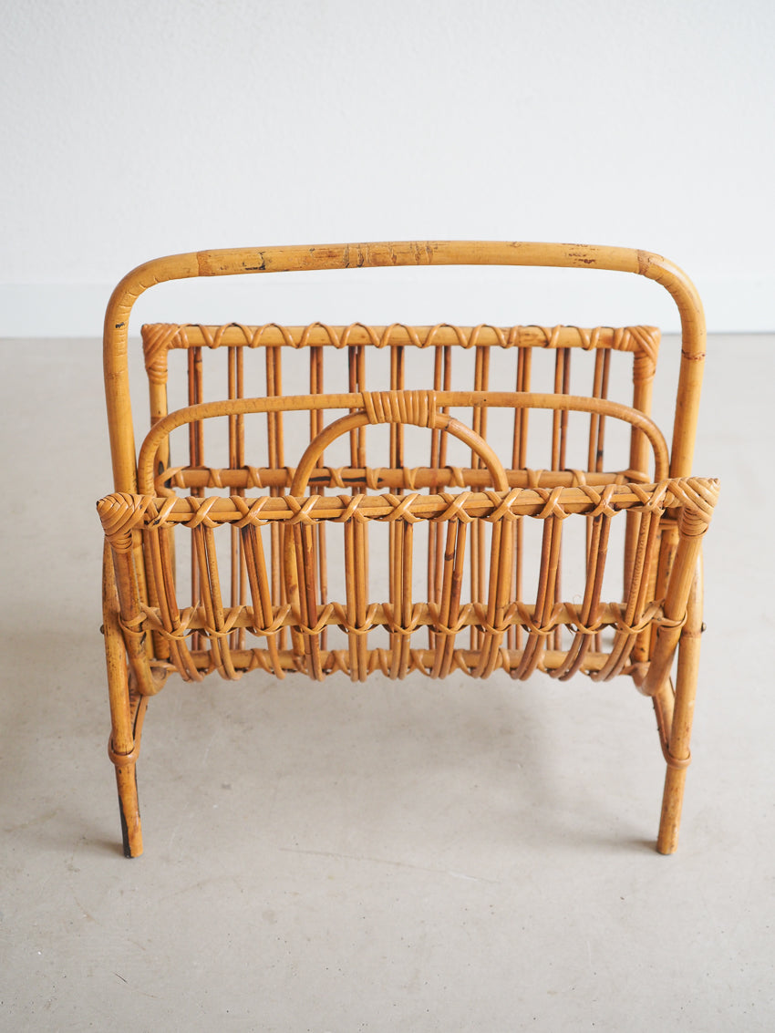 Porte-revues en rotin vintage