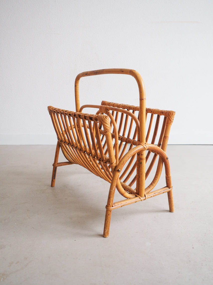 Porte-revues en rotin vintage