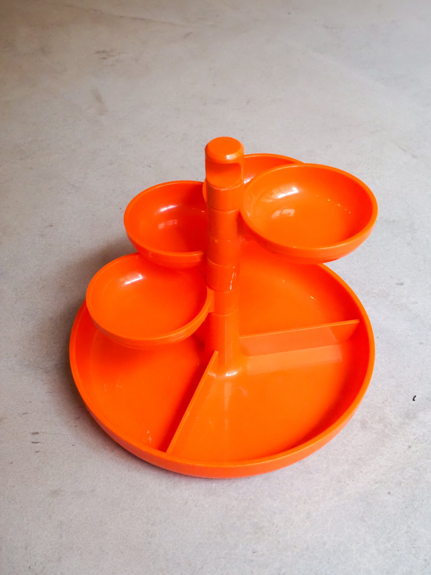 Serviteur / Présentoir à apéritifs en plastique Orange – Modulable