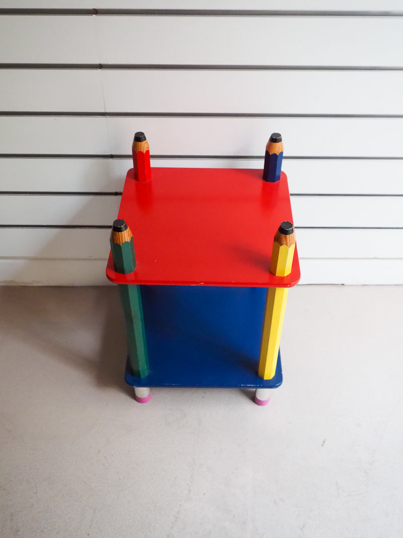 Table de chevet crayon dans le style Pierre Sala