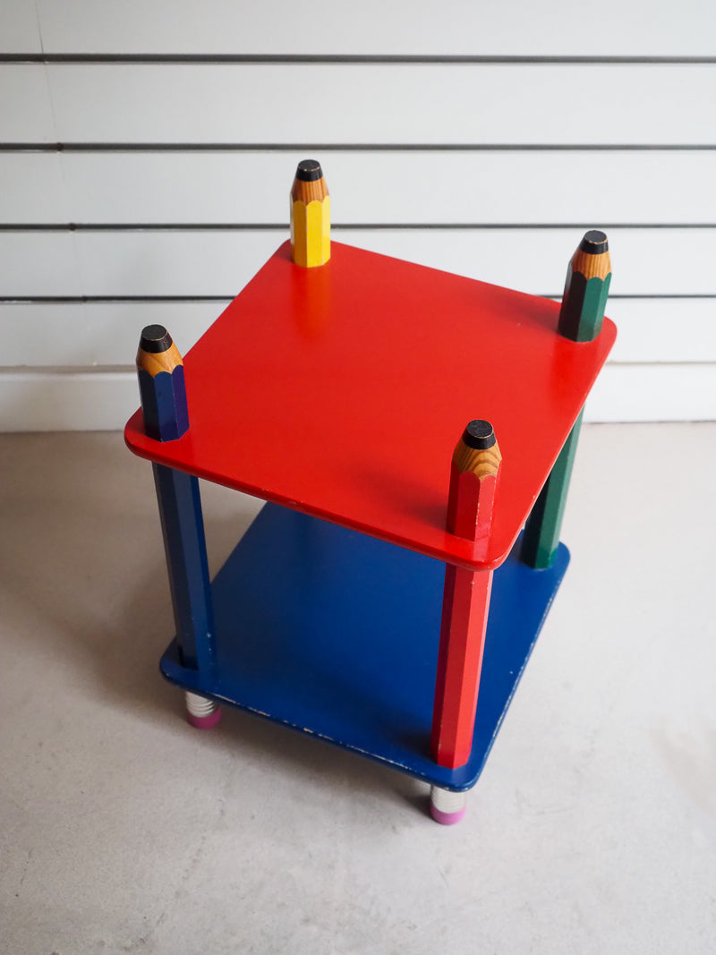 Table de chevet crayon dans le style Pierre Sala
