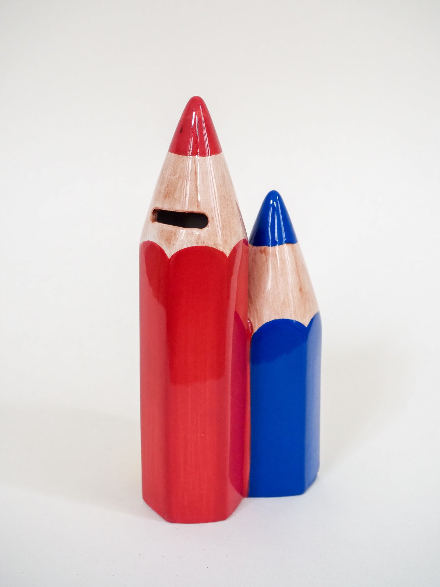 Tirelire enfant en céramique – Forme crayons de couleur