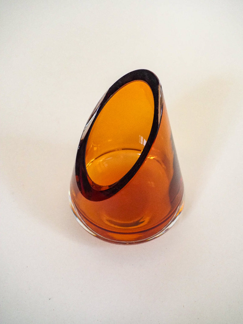 Vase en cristal orangé brun – Verrerie Badash
