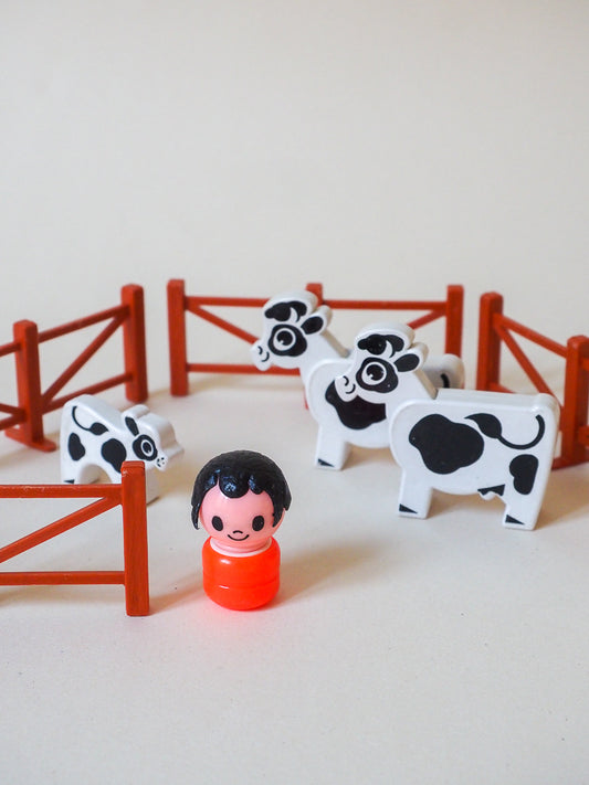 Les Minitou les vaches noires et blanches - Educalux
