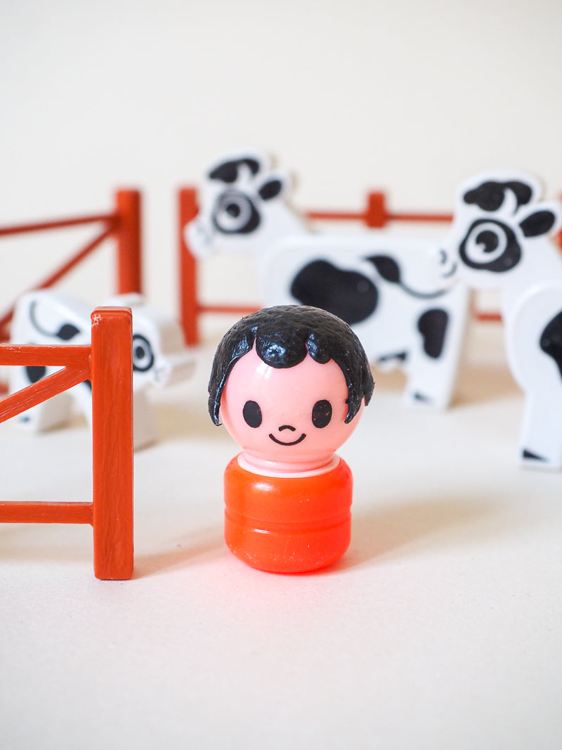 Les Minitou les vaches noires et blanches - Educalux