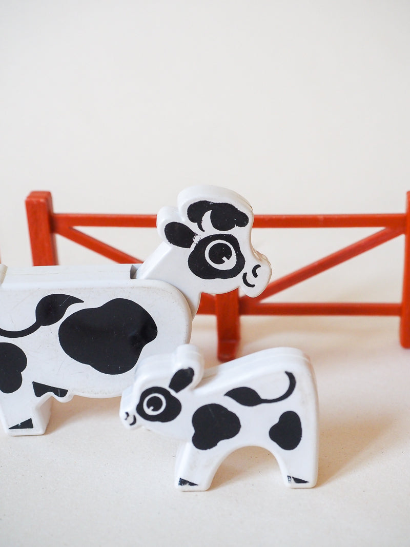 Les Minitou les vaches noires et blanches - Educalux