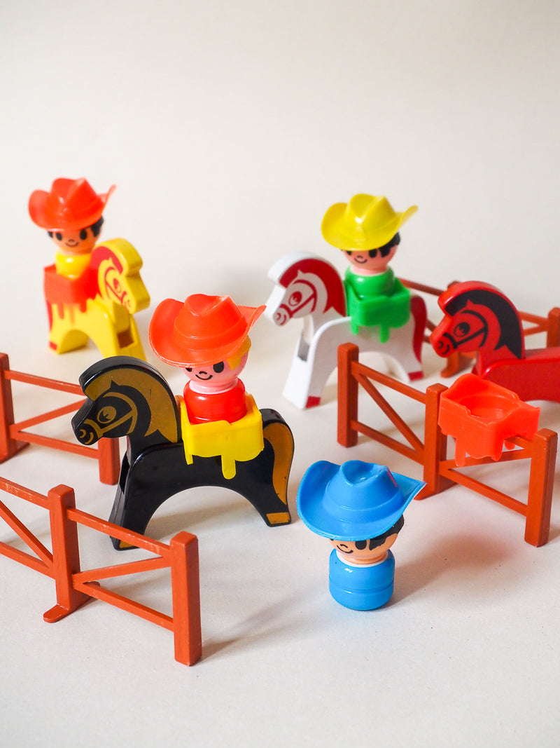 Les Minitou Set les cows-boys complet avec boîte - Educalux