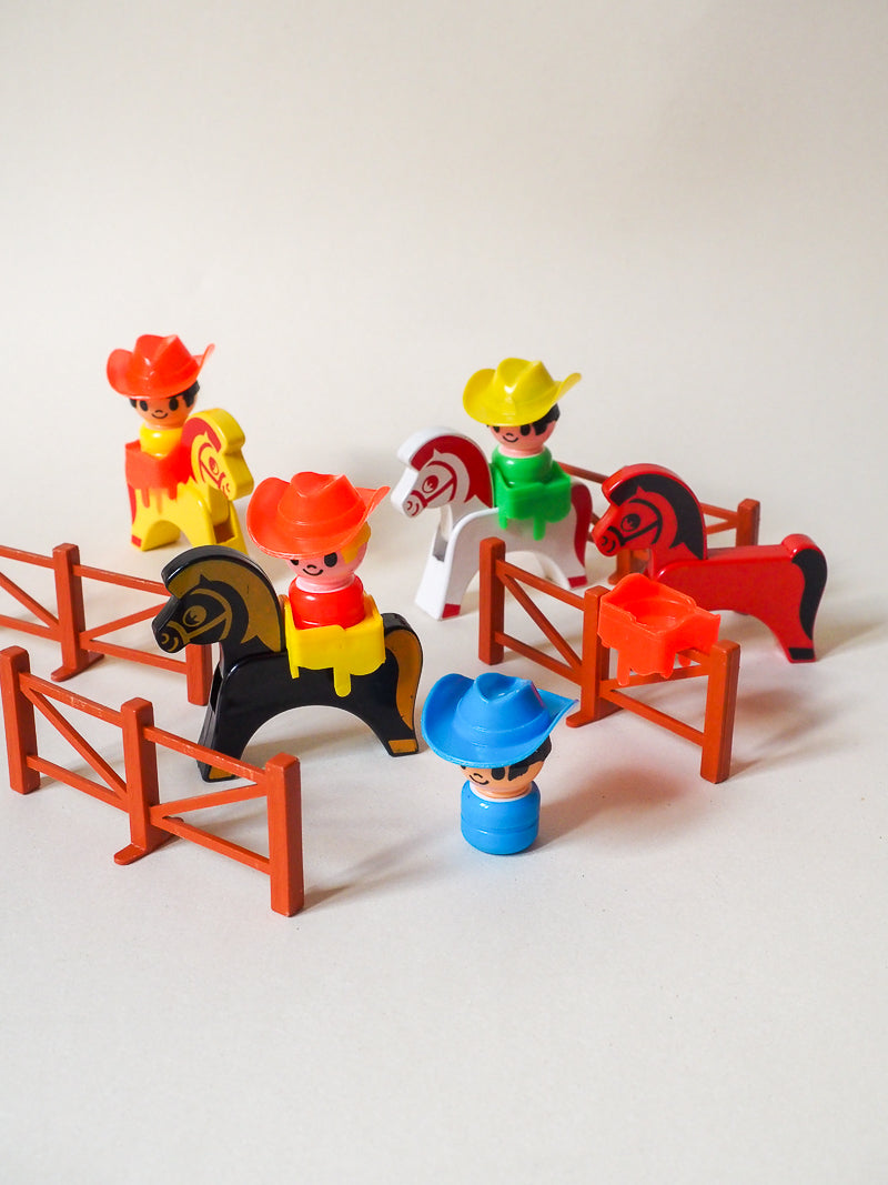 Les Minitou Set les cows-boys complet avec boîte - Educalux