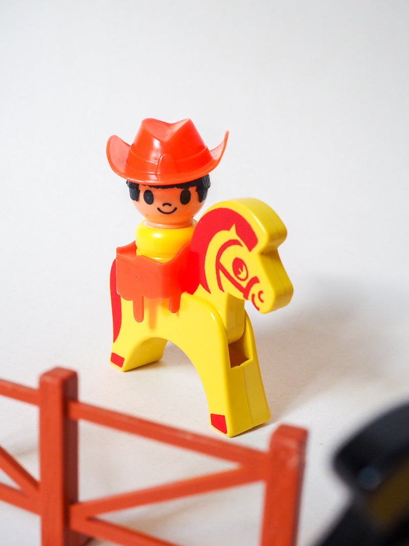 Les Minitou Set les cows-boys complet avec boîte - Educalux