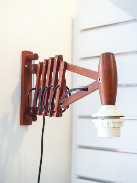 Lampe accordéon scandinave en bois