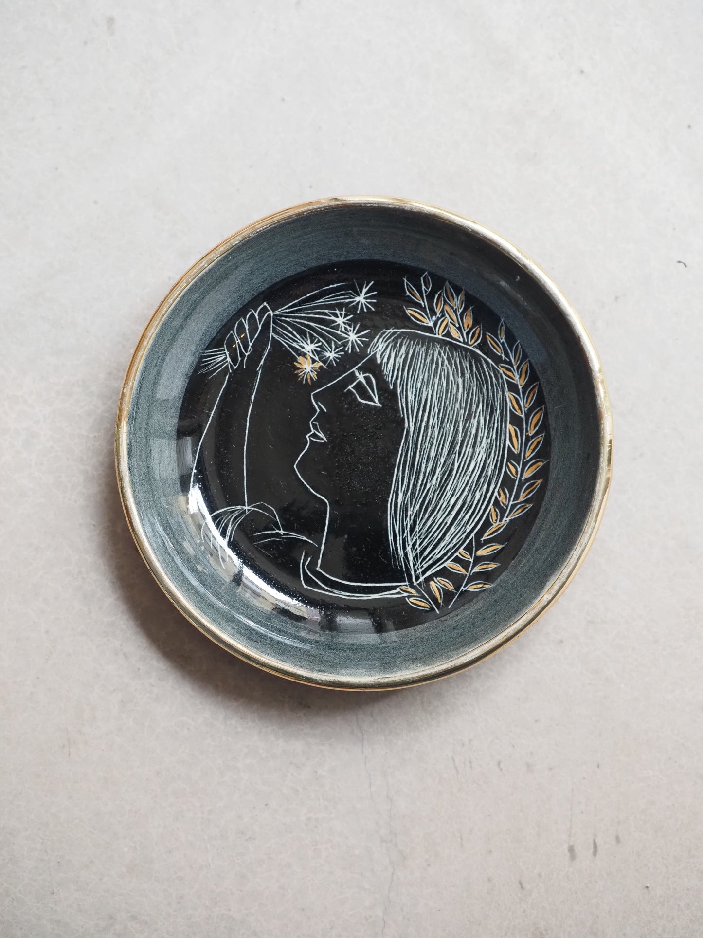 Vide-poche en Céramique Accolay – Visage de Femme & Bouquet de Fleurs