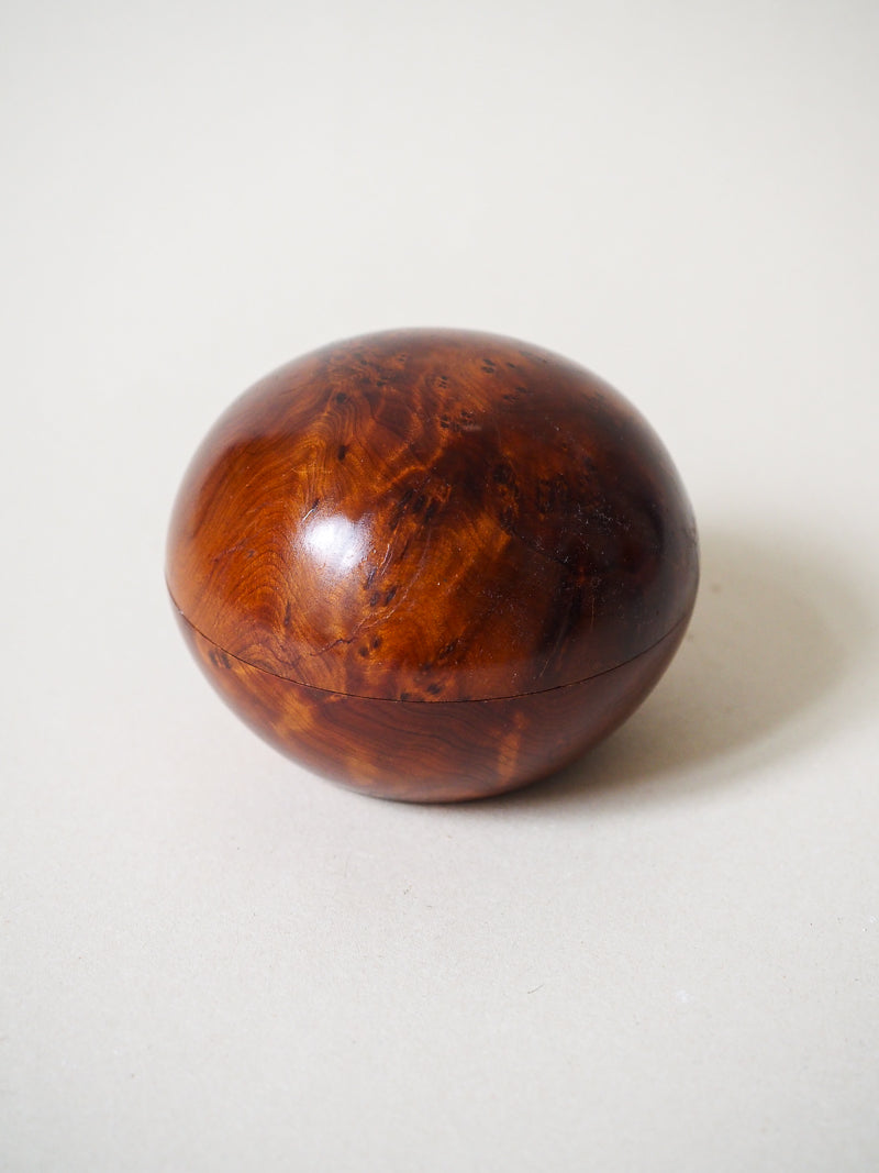 Boite boule en bois loupe de cèdre