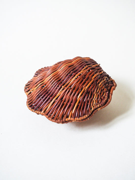 Boîte coquillage en osier tressé vintage