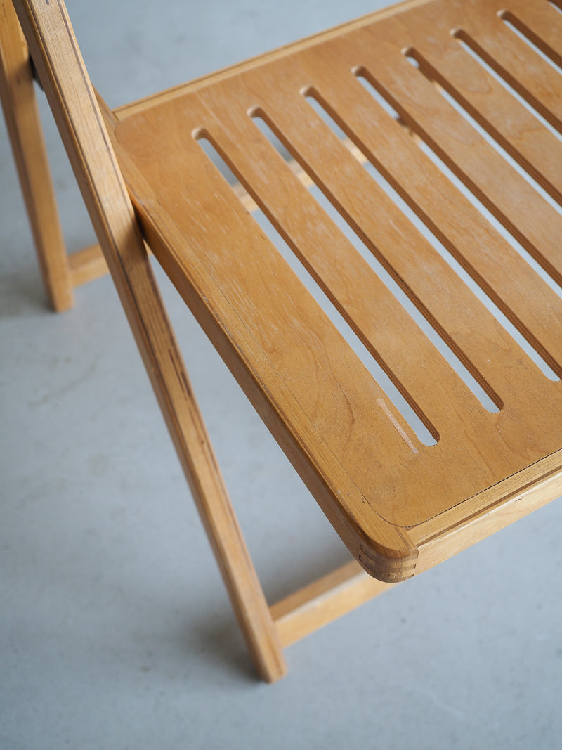 Chaise pliante en bois vintage