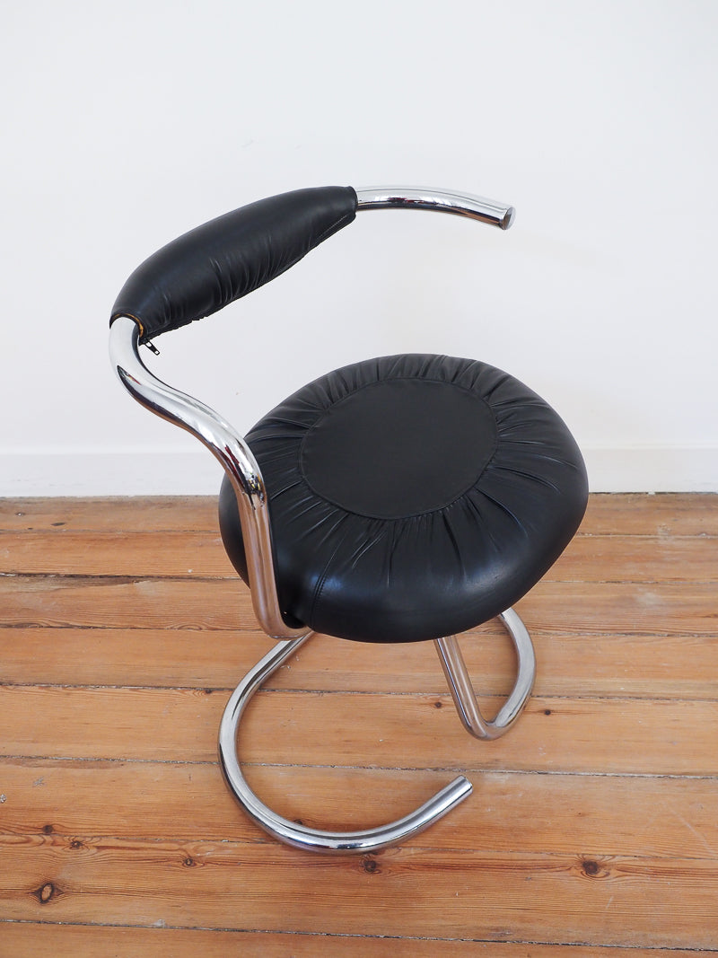 4 chaises Cobra de Giotto Stoppino – Design italien des années 70 – Cuir véritable et acier chromé