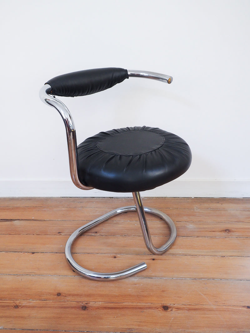 4 chaises Cobra de Giotto Stoppino – Design italien des années 70 – Cuir véritable et acier chromé
