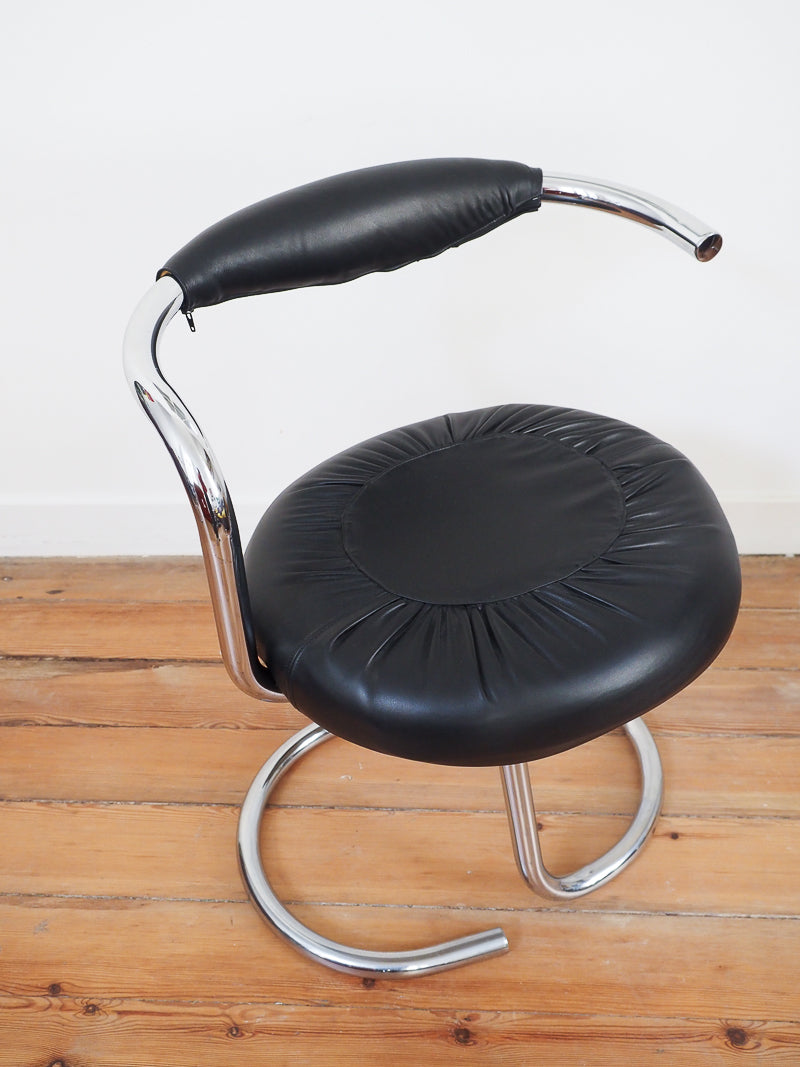 4 chaises Cobra de Giotto Stoppino – Design italien des années 70 – Cuir véritable et acier chromé