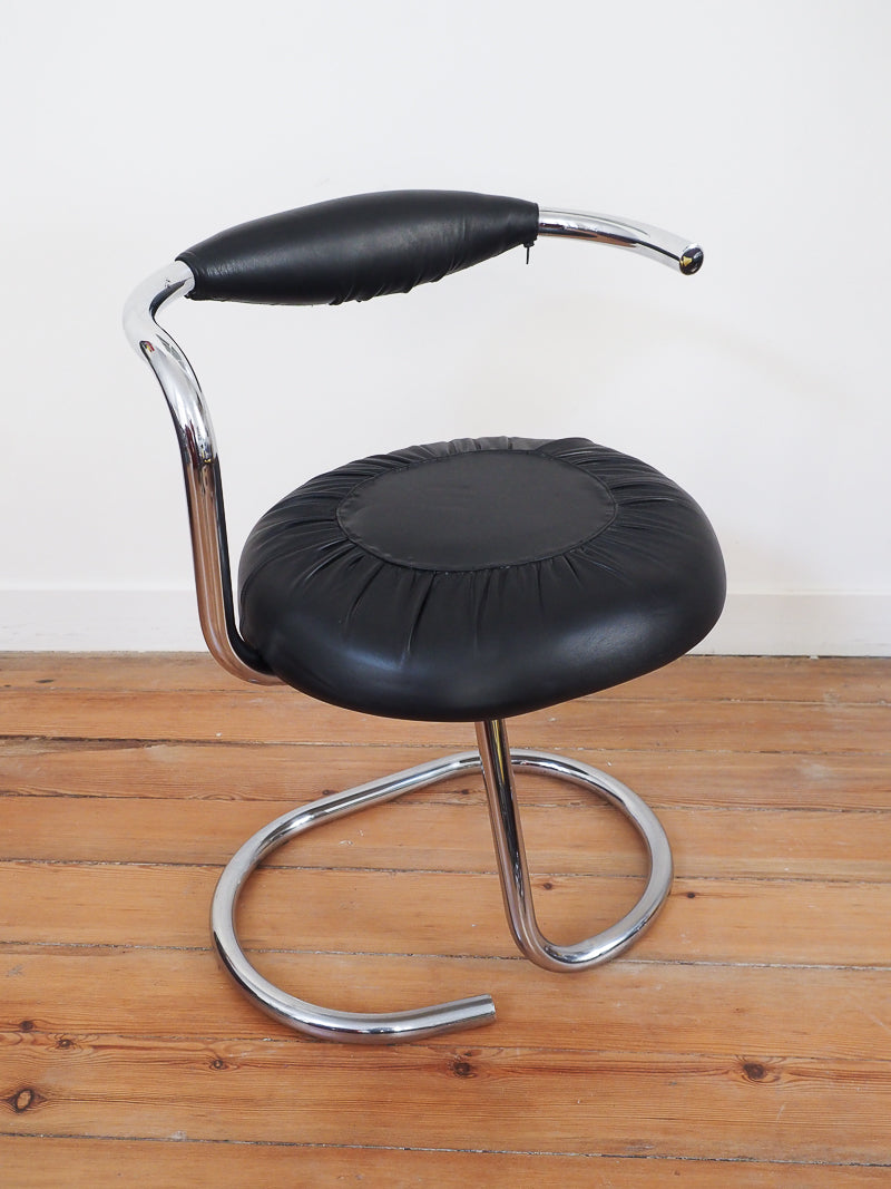 4 chaises Cobra de Giotto Stoppino – Design italien des années 70 – Cuir véritable et acier chromé
