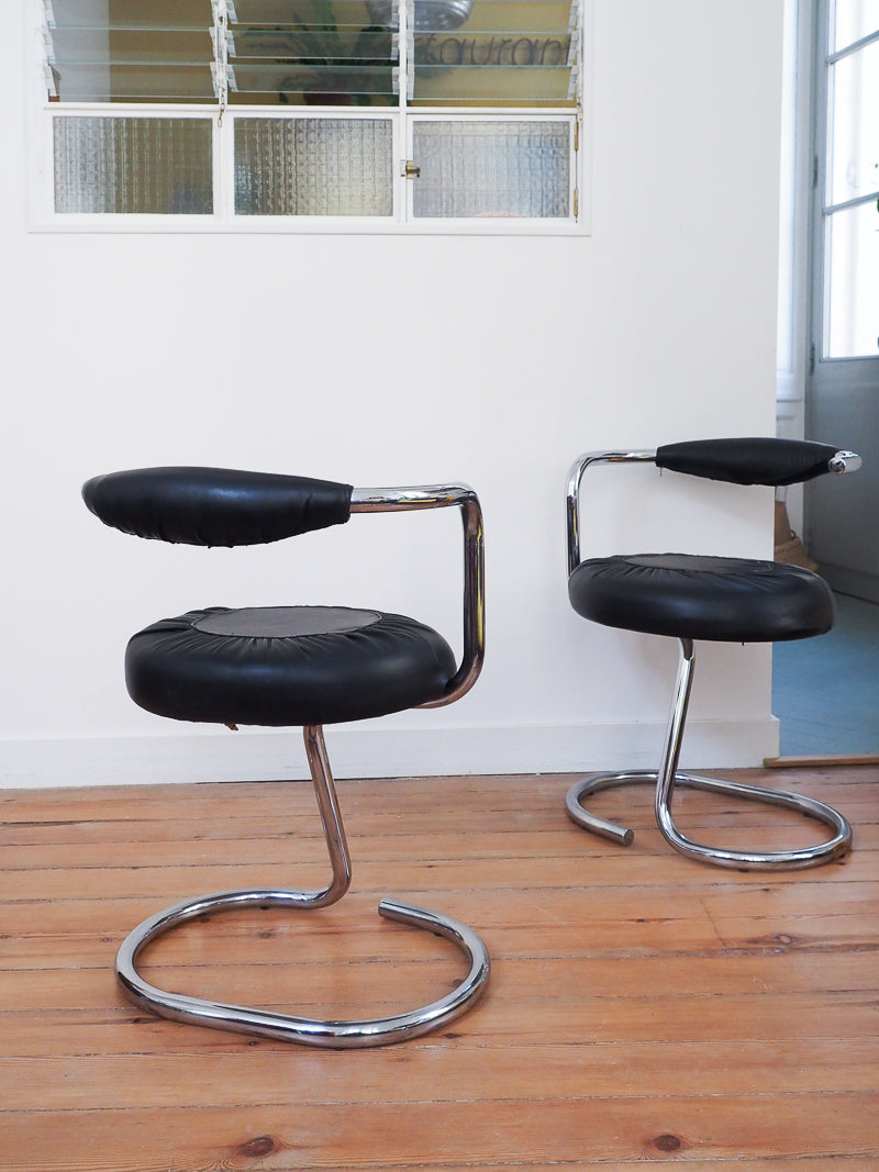 4 chaises Cobra de Giotto Stoppino – Design italien des années 70 – Cuir véritable et acier chromé