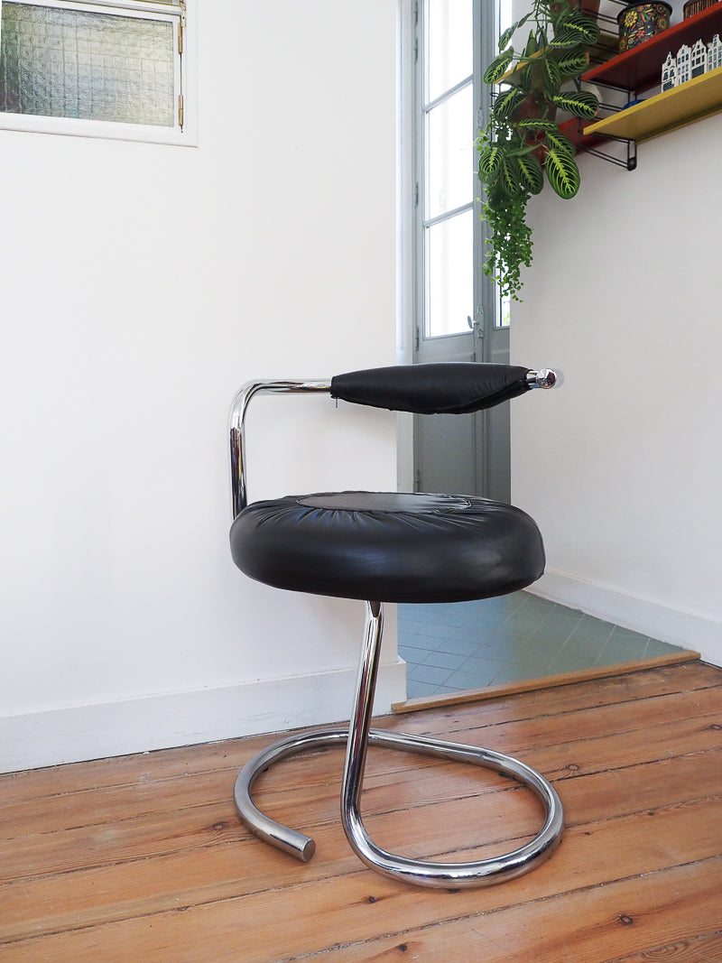4 chaises Cobra de Giotto Stoppino – Design italien des années 70 – Cuir véritable et acier chromé
