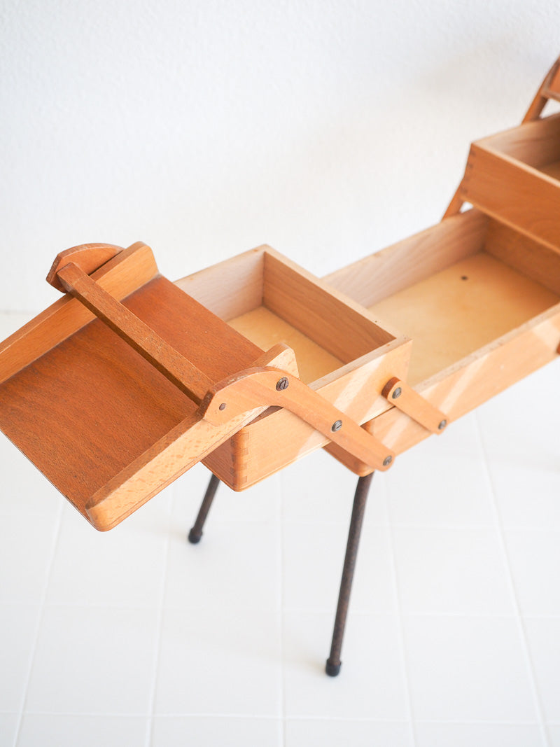 Petite cousette vintage