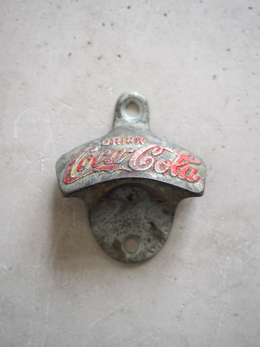 Décapsuleur mural ancien Coca-Cola