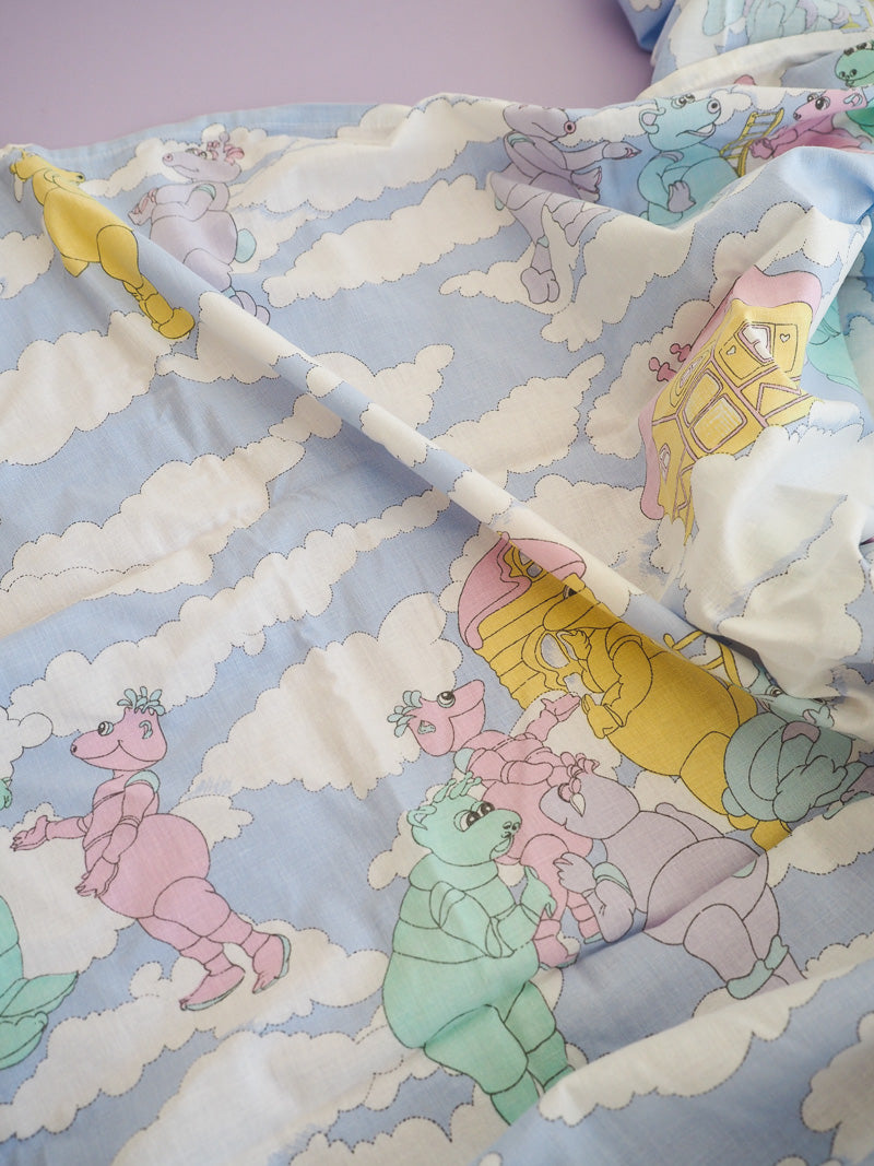 Drap / tissu Le village dans les nuages
