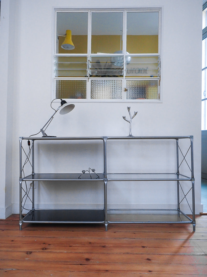Étagere Laxvik design Jon Karlsson pour Ikea