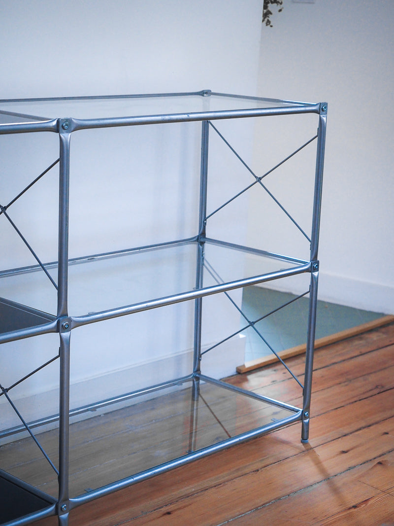 Étagere Laxvik design Jon Karlsson pour Ikea