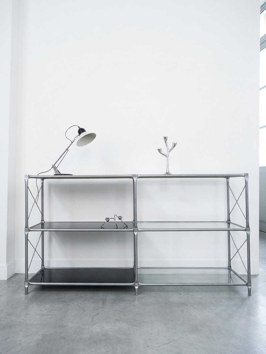 Étagere Laxvik design Jon Karlsson pour Ikea