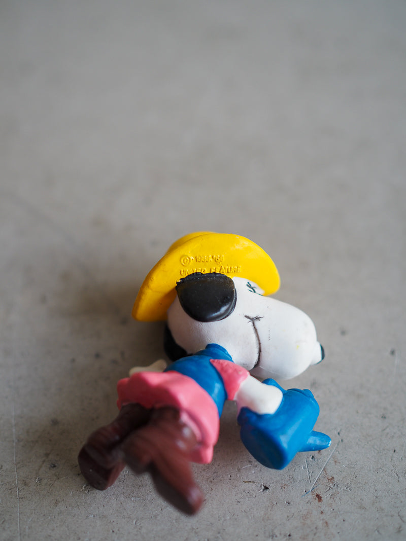 Figurine Snoopy cow boy fille