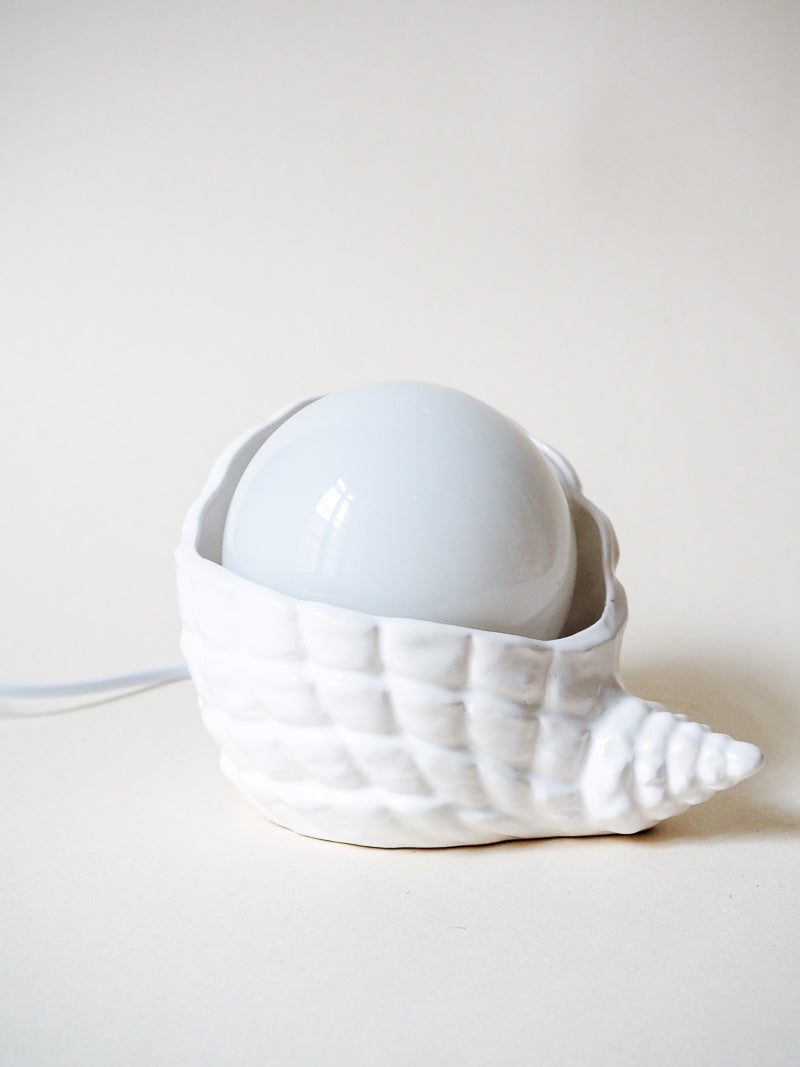 Lampe coquillage vintage en céramique