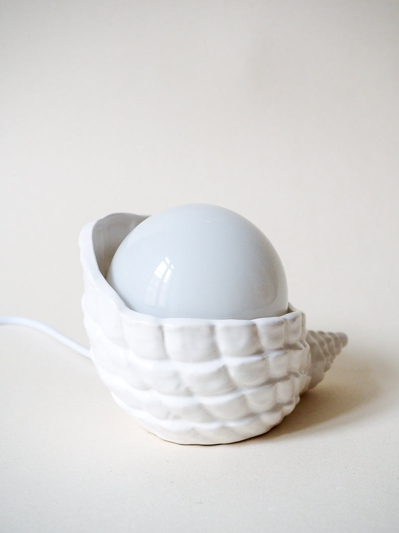 Lampe coquillage vintage en céramique