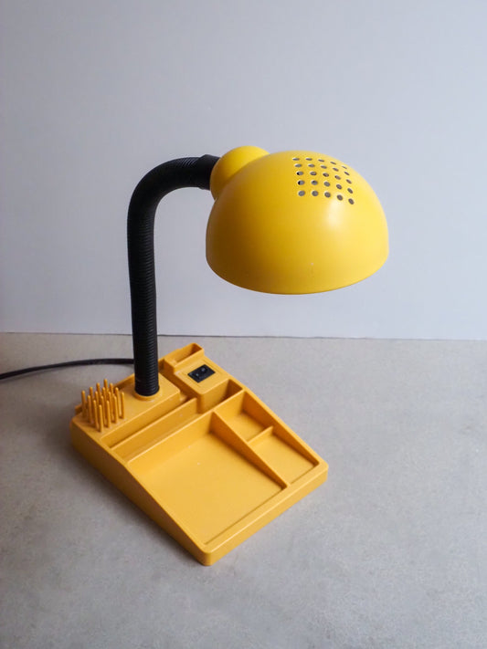 Lampe vintage avec organisateur de bureau jaune